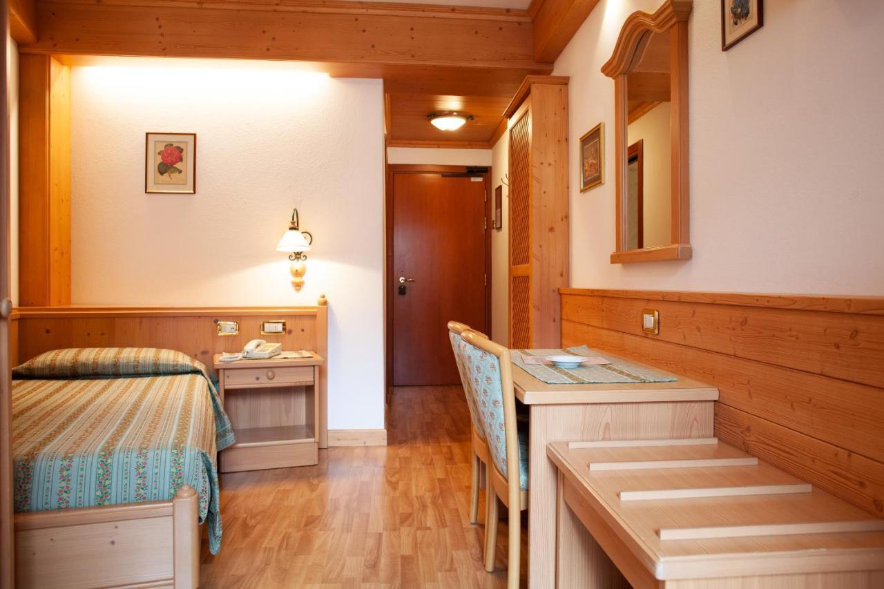 Hotel Posta Forni di Sopra Dış mekan fotoğraf