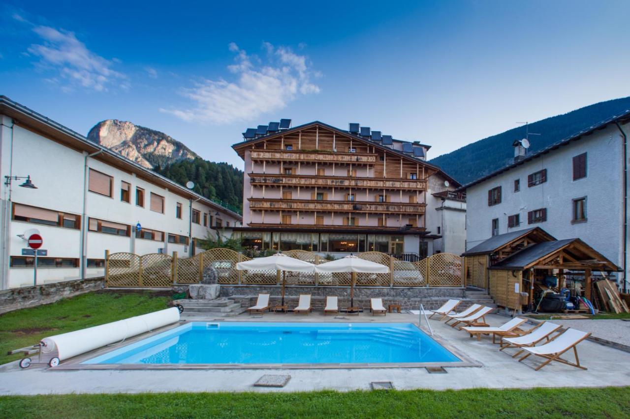 Hotel Posta Forni di Sopra Dış mekan fotoğraf